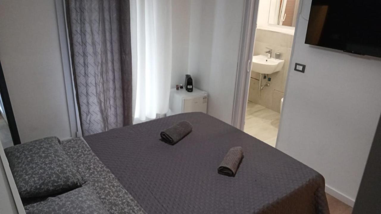 Domus Felsina Bed and Breakfast Bologna Esterno foto